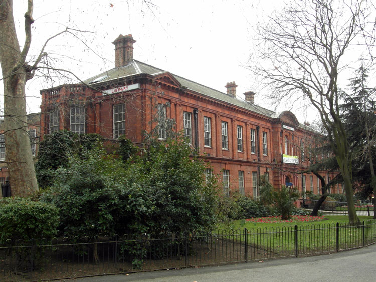Bethnal Green Library