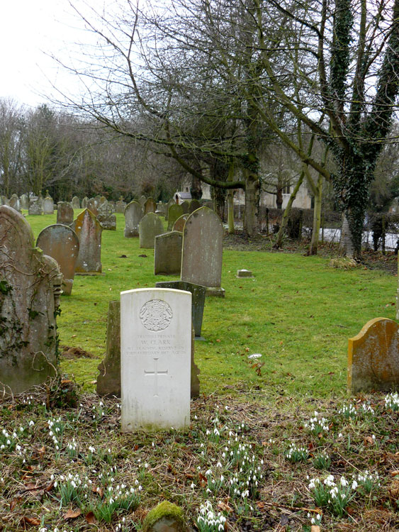 The grave of Private Walter Clark in Bilsby (Holy Trinity) Churchyard
