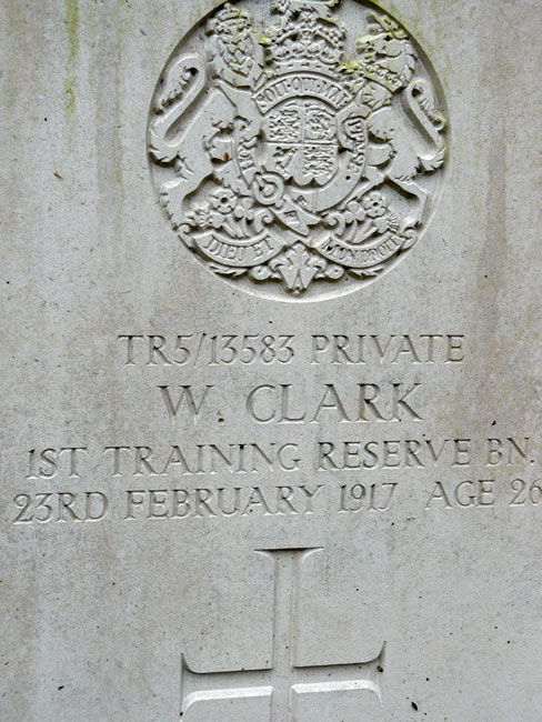 The grave of Private Walter Clark in Bilsby (Holy Trinity) Churchyard 