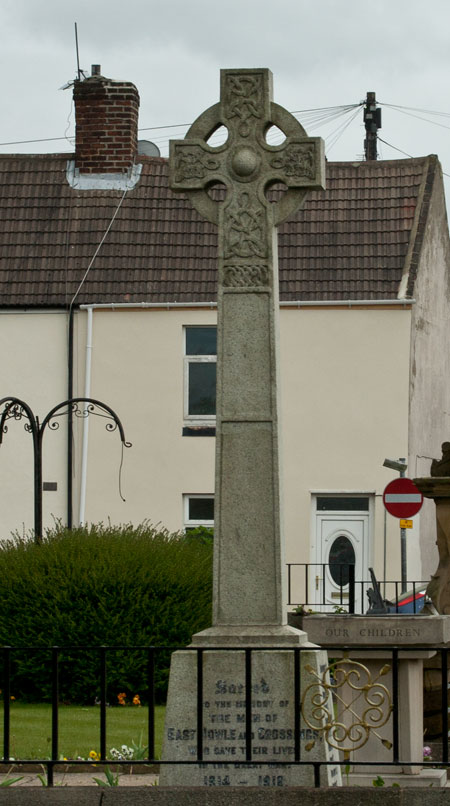 The War Memorial for East Knowle and Crossings, Ferryhill(County Durham)