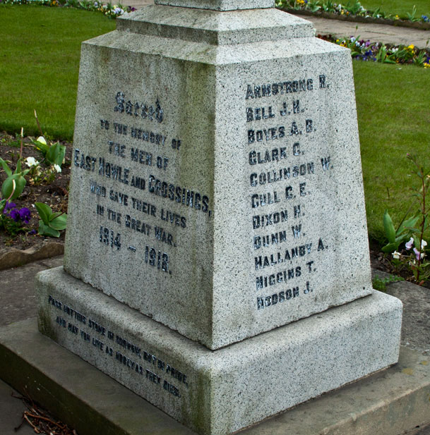 The War Memorial for East Knowle and Crossings, Ferryhill (County Durham),