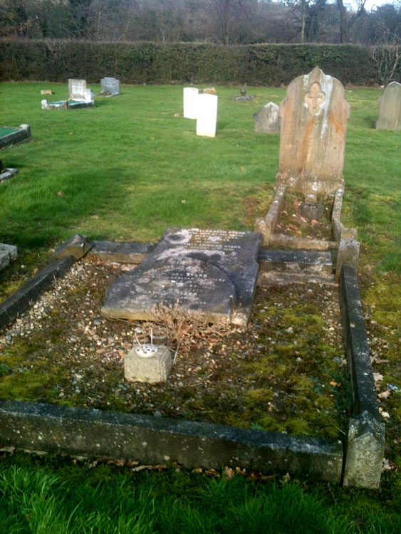 The Family Headstone for Sydney Starr in Enfield (Lavender Hill) Cemetery