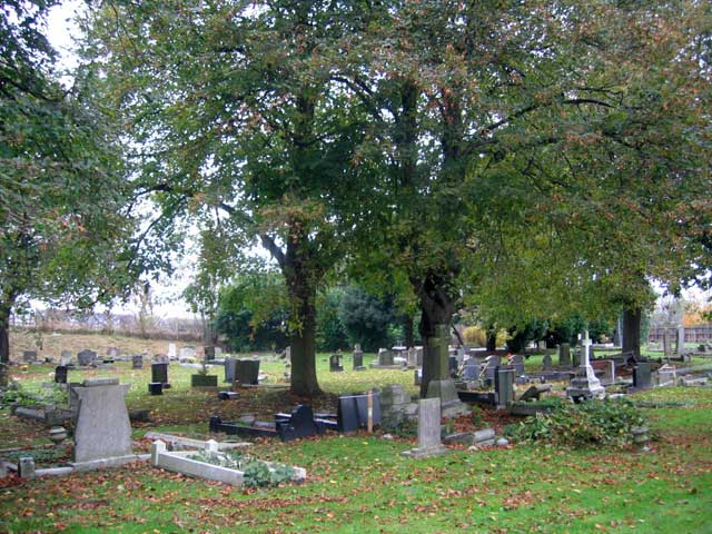 Draycott Cemetery, with the Hinds' grave in the foreground