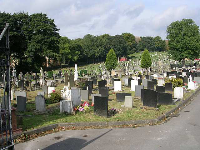 A General View of Killingbeck Cemetery (2)