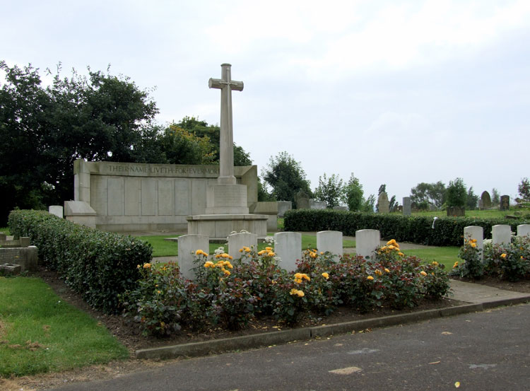 The Screen Wall and the Cross of Sacrifice in Sheffield (Burngreave) Cemetery