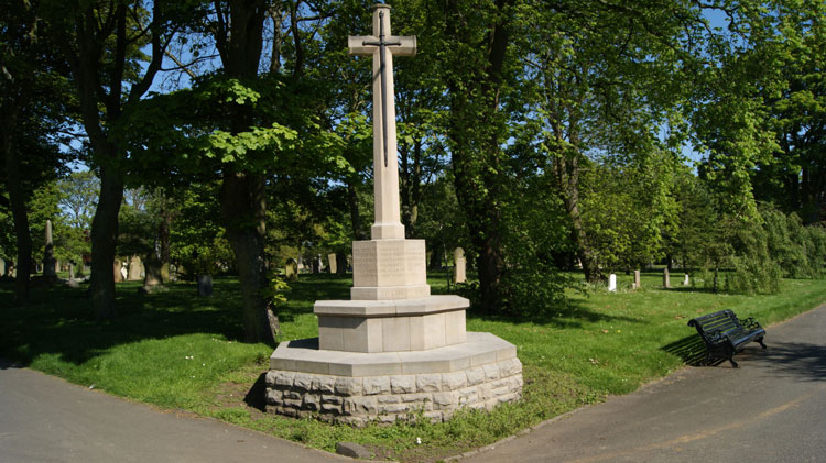 The Cross of Sacrifice in South Shields (Harton) Cemetery