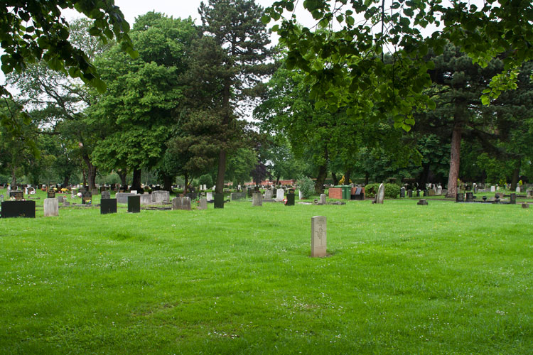 The grave of Private Howells in Stockton (Durham Road) Cemetery