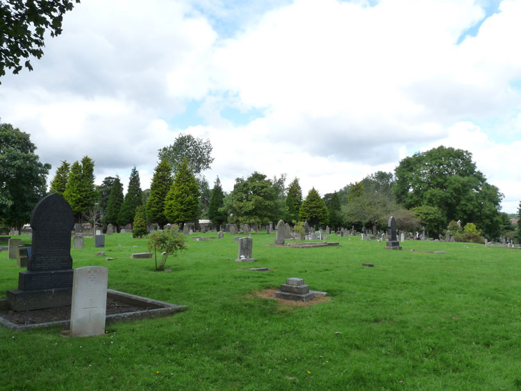 Sapper McKinnon's Headstone (left foreground) in Wallsend (Church Bank) Cemetery