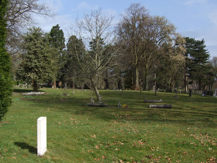 Private Naginton's headstone in Wolverhampton Borough Cemetery
