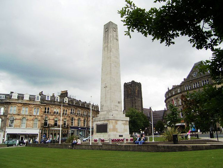 The Cenotaph, Harrogate (front view)