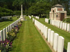 Aval Wood Military Cemetery, Vieux-Berquin