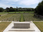 Bellacourt Military Cemetery, Riviere 