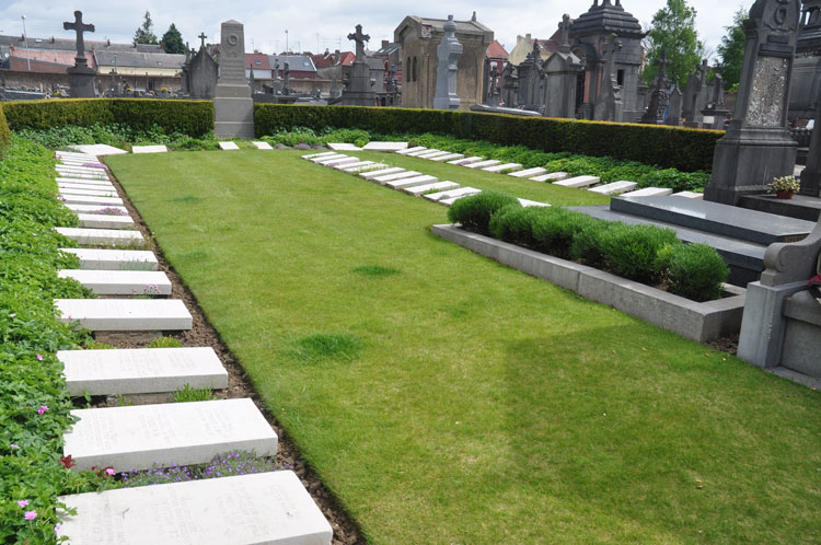 Caudry Old Communal Cemetery (1)