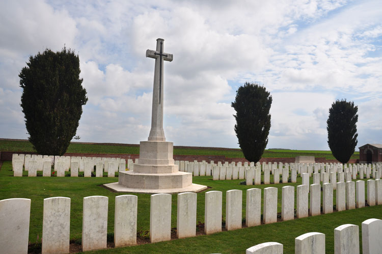 Dive Copse British Cemetery, Sailly-le-Sec - 2