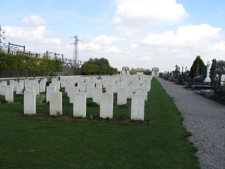 Estaires Communal Cemetery and Extension (2)