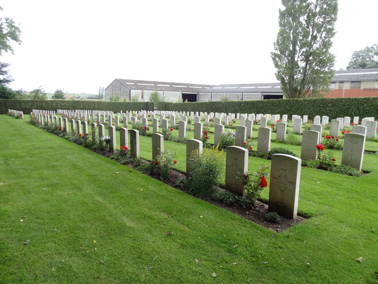 La Laiterie Military Cemetery (2)