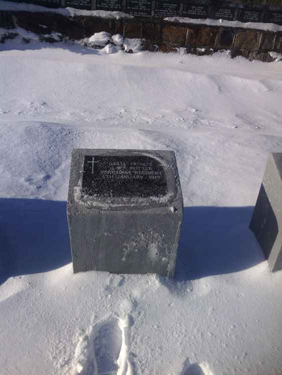 Murmansk New British Cemetery - Private Potter's Headstone 