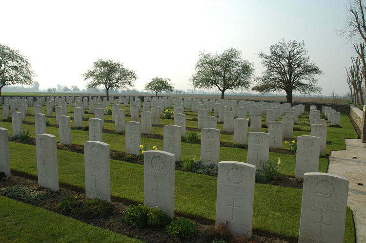 Sailly-Sur-La-Lys Canadian Cemetery (2)