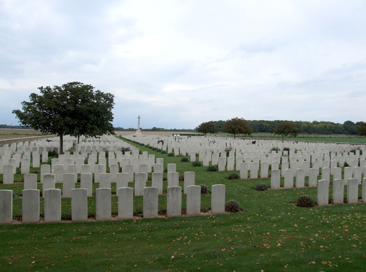 A view of St. Mary's A.D.S. Cemetery, Haisnes (1)