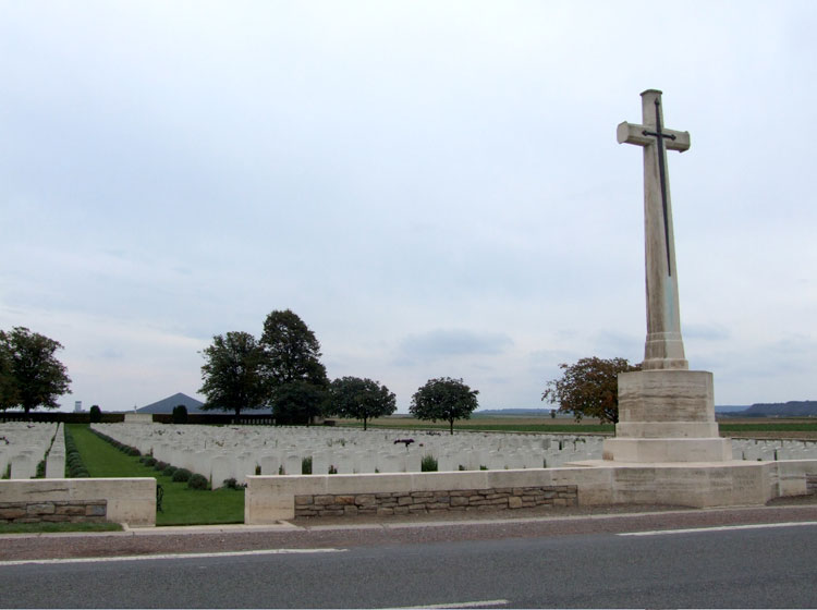 A view of St. Mary's A.D.S. Cemetery, Haisnes (2)