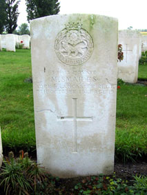 Private Maurice Smailes, 33413.