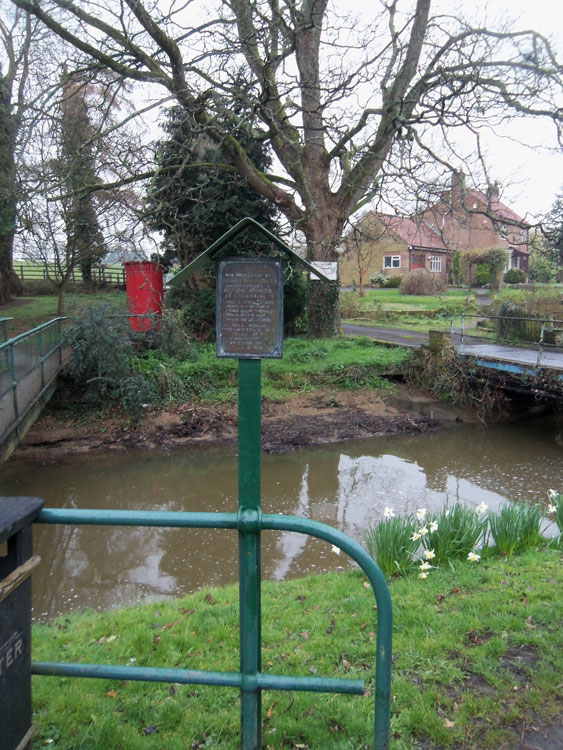 The War Memorial at the Entrance to Waterfall Park, Great Ayton. (1)
