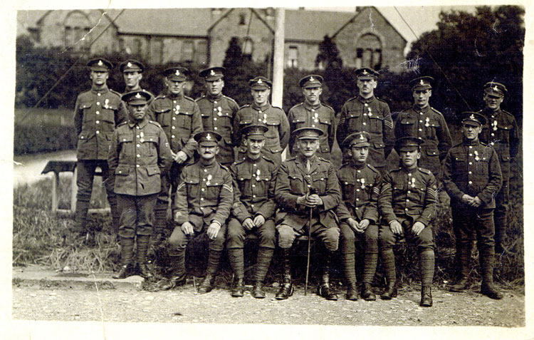 Surviving Men of the 2nd Battalion photographe din 1919.