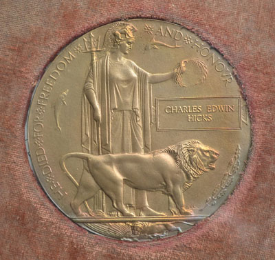 Memorial Plaque issued to the next of kin of Private Hicks