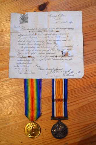 British War Medal and Victory Medal awarded to Private Hicks
