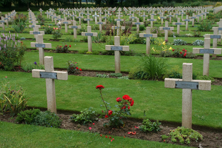 The French Cemetery at Thiepval (02)