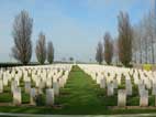 Warlincourt Halte British Cemetery, Saulty 