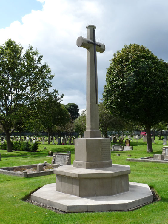 The Cross of Sacrifice in Tynemouth (Preston) Cemetery