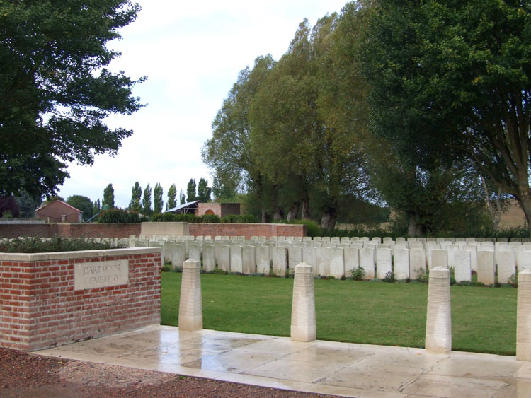 Dartmoor Cemetery, Becordel-Becourt - 3