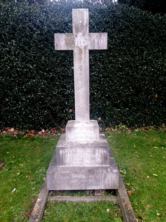 The Ball Family Grave in Redhill Cemetery (Arnold, Notts)