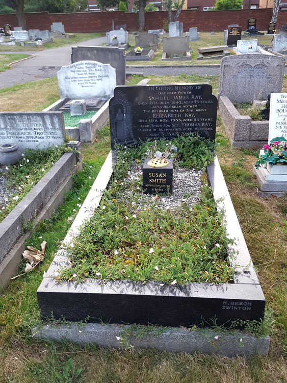 The Kay Family Grave on which Sergeant Kay is commemorated.