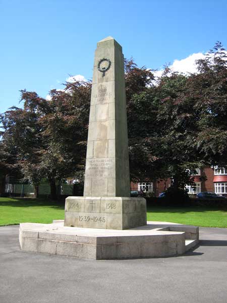 The War Memorial in front of the Memorial Hall, Darlington Memorial Hospital