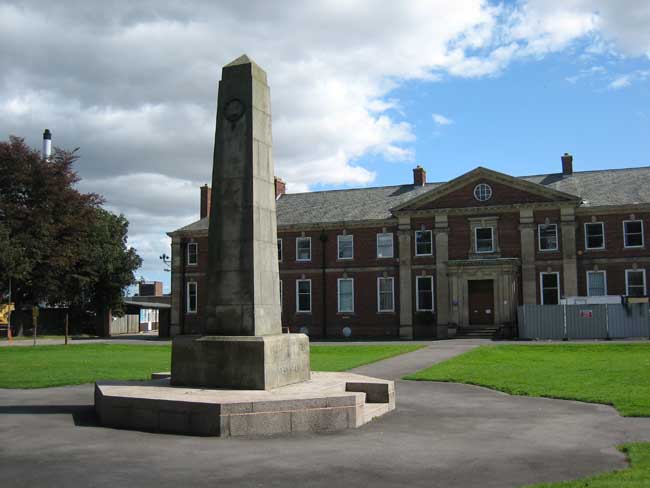 The War Memorial in front of the Memorial Hall, Darlington Memorial Hospital