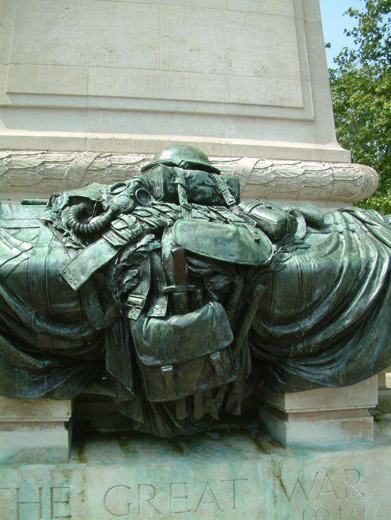 The Cenotaph, Ipswich (Suffolk) - Detail (2)