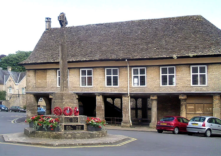 The Minchinhampton War Memorial Cross and the Market House