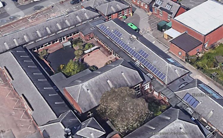 The First World War Memorial Wall in the Garden of the Linskill Community Centre - 4